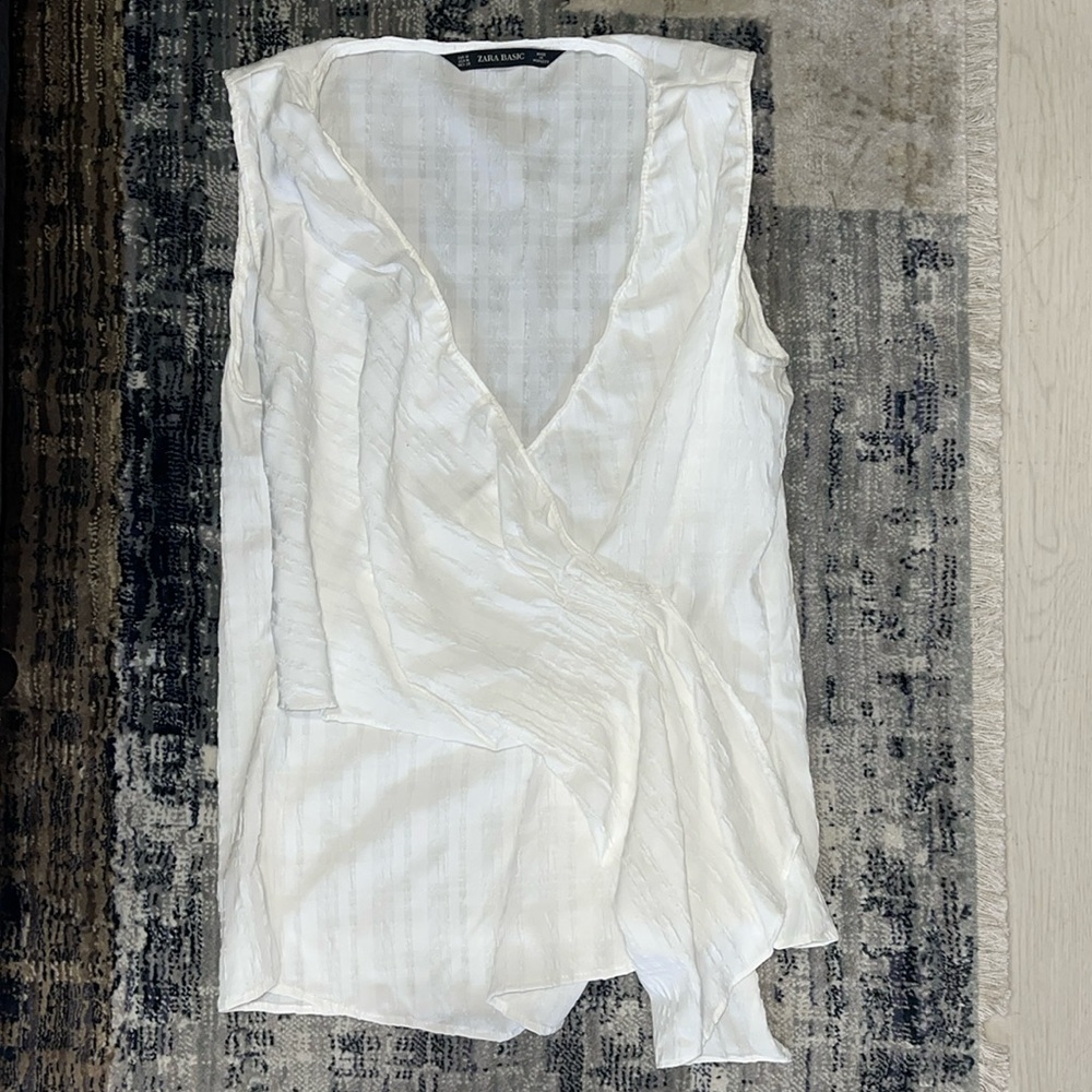 Zara Blouse White Size Medium